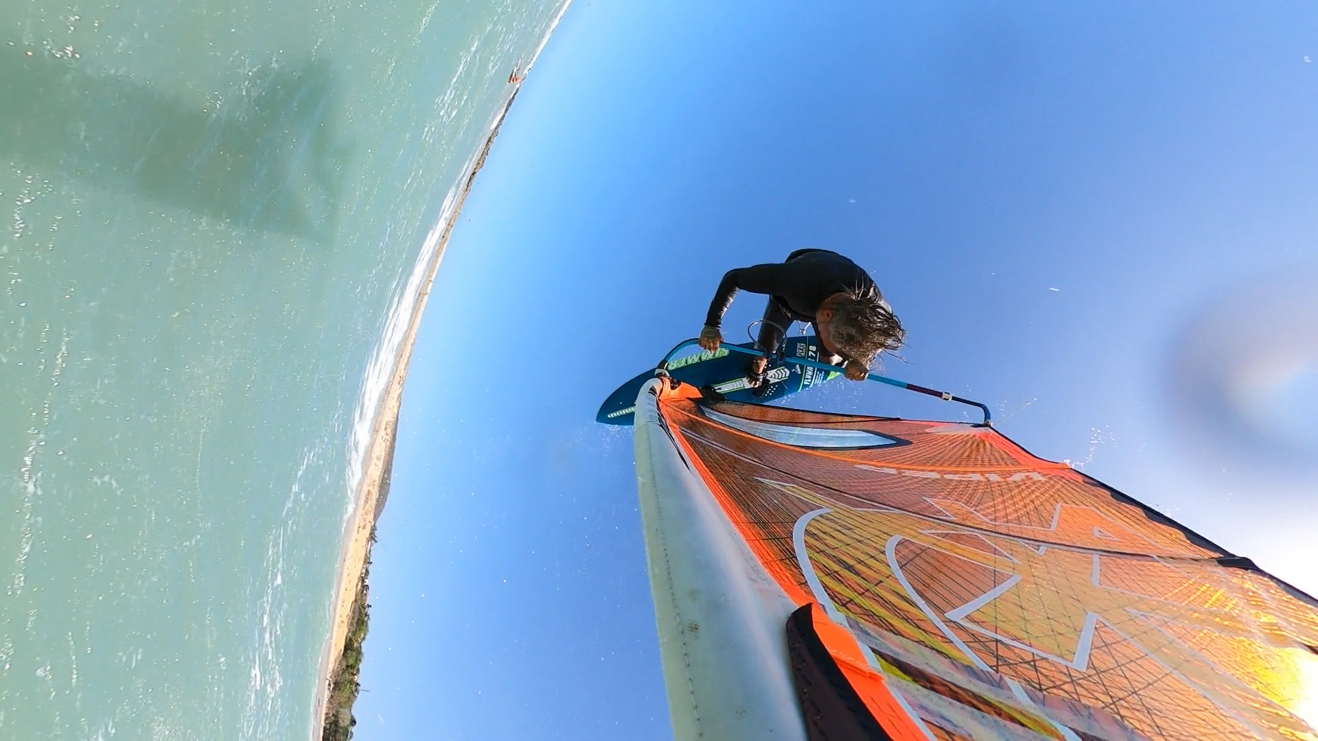 Inverted-Move auf dem Avanti-Foilboard, Jericoacoara, Brasilien